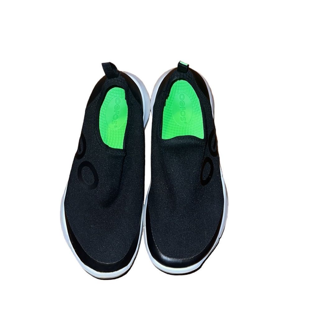 Oofos Black Swim Shoes Size 7